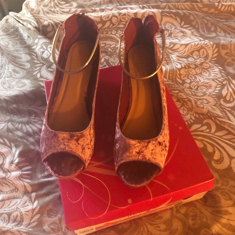 Velvet Platform Shoes/Mauve